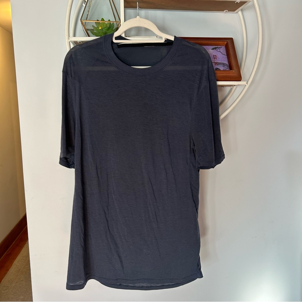 Lululemon Men’s Medium M Blue Short Sleeve T Short